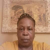 Gayle Dow's Instagram, Twitter & Facebook