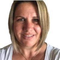 100+ profilů „Ancliffe“