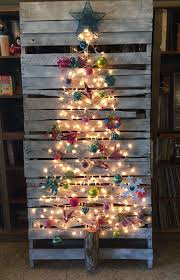 Love these big plastic candy canes with the huge mesh has a variety of decorative options in many colors and it has the perfect mix of flexibility and. Gorgeous Outdoor Christmas Decorations 32 Best Ideas Tutorials A Piece Of Rainbow