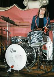 Dass charlie watts rockstar wurde, war zufall. Charlie 1972 I Love A Low Positioned Rack Tom Tilted In On A Snare Stand Like Charlie Shows Here It S A Rolling Stones Charlie Watts Like A Rolling Stone