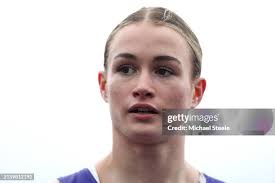 183 Phoebe Gill Photos & High Res Pictures