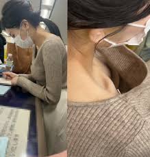 街中で見かける胸チラその3 | アダルト動画販売マーケットのAdama(アダマ)