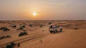 Seperti namanya, hanya ada pasir yang kering saja yang terdapat di tempat semacam ini. Menikmati Padang Pasir Yang Seru Di Dubai