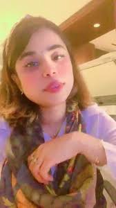 Darshni🤍👑 (@darshnidarshu)