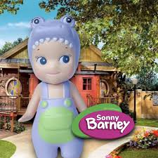 Haven't posted in while, college keeps getting busier and busier but  anywho, here's a custom Barney the Dinosaur Sonny Angel for you all! 💚 A  gentle reminder, Just as our friend Barney