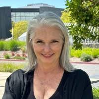 9 "Donna Ams" profiles