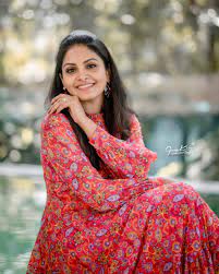 When actress gayathri arun met her beloved teacher | day with a star. Malayalam Serial Actress Gayathri Arun Hot Photoshoot Photos Hd Images Pictures Stills First Look Posters Of Malayalam Serial Actress Gayathri Arun Hot Photoshoot Movie Mallurepost Com