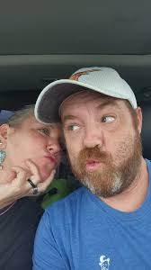 Profili për Traces Left