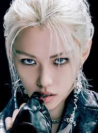 THE GLOBAL ICON FELIX KING OF K-POP #FELIX AMAZING MAIN DANCER, AMAZING  VOICE @yong.lixx @louisvuitton #FELIX #AMAs50 PRINCE #LouisVuitton #Felix  #LouisVuitton AMAs50