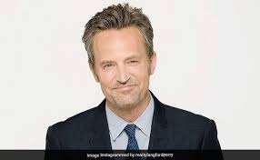 Matthew perry doesn't seem like the type who would date a celebrity who would end up being jealous of his happiness. Matthew Perry Is Engaged To Molly Hurwitz The Greatest Woman On The Planet