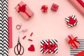 Many boys find it really hard to find a suitable gift for their girlfriends. The Sweetest Personalised Gifts You Can Find In Dubai For Your Other Half Ewmoda