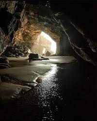 El mismo se caracteriza generalmente por una especie de auge cultural. Cuevas De Playa El Zonte Ubicada En El Mapa Del Turista Facebook