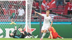 يلتقي منتخب الدنمارك نظيره منتخب فنلندا، مساء يوم السبت الموافق 12 يونيو 2021، ضمن مباريات الجولة الأولي من دور المجموعات لبطولة أمم أوروبا يورو 2020. Cg2saebzzk2f M