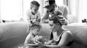 Updated 1832 gmt (0232 hkt) october 25, 2020. Hilary Duff Gives Birth To Third Child Reveals Name With Family Photo Celebrities News India Tv