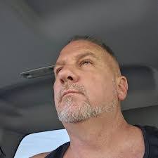 Dwayne Bergeron's Instagram, Twitter & Facebook