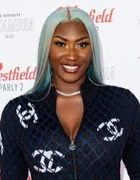 Check spelling or type a new query. Aya Nakamura Victime De Racisme Dans Les Grosses Tetes L Imitation De Florian Gazan Qui Ne Passe Pas Elle