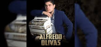 Album completo lo mas nuevo cd 2015 privilegio alfredito olivas corridos no caricaturas. Alfredito Olivas Es El Paciente Favorito Del Publico Ke Buena Tapachula