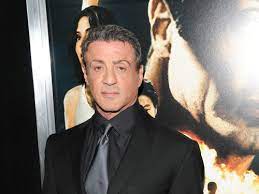 Rambo" Sylvester Stallone kiện hãng phim "tham lam"