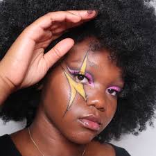 70s Hitwoman 🔪 ❌ I Do Not Own the Rights to this Song ❌ Song 🎶: Fighting  Words by Alex Mali Follow: @lailab._18 (me) for more Follow my TikTok:  @lailab._18 Products used: