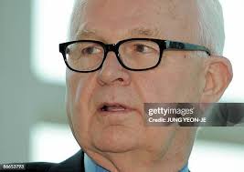 45 Envoy For North Korea Stephen Bosworth Returns From North Korea Stock  Photos, High-Res Pictures, and Images