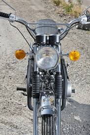 Angry Bee A 1971 Suzuki Stinger Feature Suzuki Cafe Racer Build Suzuki Bikes