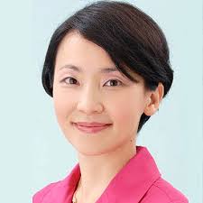 Sandy Lee, Managing Director