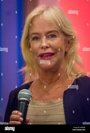 Britt Bird's Instagram, Twitter & Facebook