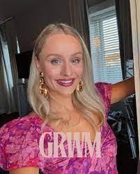 Laurie Rath's Instagram, Twitter & Facebook