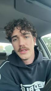 Understanding Windbreakers vs. Raincoats