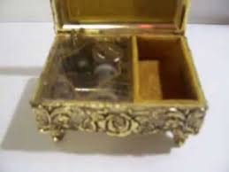 The hinges are brusso with a humidor lockset. Sankyo Japan Music Jewelry Box Old Gold Metal Jewelry Music Box Jewelry Jewelry Boxes
