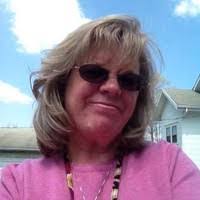 Pamela Stapleton's Instagram, Twitter & Facebook