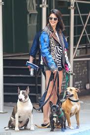 Kendall Jenner Plays At Being A Dog Walker For Fashion Shoot Kendall Jenner Kendall Style Kendall