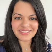 Lynette Kelly's Instagram, Twitter & Facebook