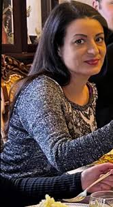 Does anyone have contact with Lavinia Kennett?