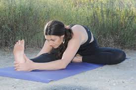 Ideal for stimulating pelvic muscles, relaxing the back and here are three poses that even beginners can adopt which can help ease cramps and other discomforts. 4 Yoga Poses To Ease Menstrual Cramps Active