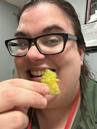 How to get sliced pickles at the market?