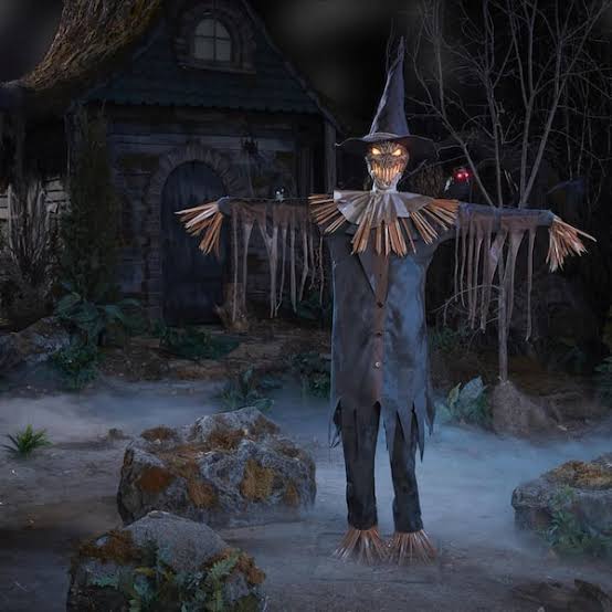 Home Accents Holiday 6.5 FT Wicked Woods Animated LED Stalking Scarecrow  26SV25248 - The Home Depot
