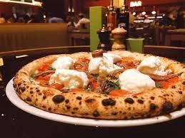 Luigia Dubai A Pizzeria Where Quality And Quantity Rule Dubai Restaurants Foodiva Foodiva Good Pizza Italian Restaurant Food