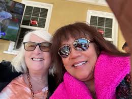 Who attended the float event and won the door prize?