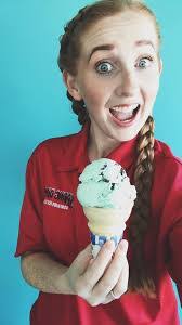 Mia Hendrix's Instagram, Twitter & Facebook