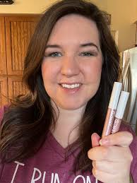 Here is the finished look!😊 🤔Which shade is your FAVORITE? A: Rose Gold  Glowify Eyeshadow Stick B: Vintage Rose HydraMatte C: Marshmallow Shimmer  ShadowSense D: Pink Posey ShadowSense