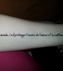 Ecriture tatouage 20 idées pour un tatouage de phrase sur lavant. Ecriture Tatouage 20 Idees Pour Un Tatouage De Phrase Sur L Avant Bras