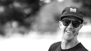 Coach-to-the-stars Glenn Hall signs