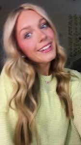 Michelle Witham's Instagram, Twitter & Facebook