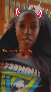 Karli Carter's Instagram, Twitter & Facebook