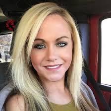 Lauren Treptow's Instagram, Twitter & Facebook