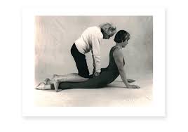 Week one is focused on the core and spine stability. Florence Scaravelli Dvd