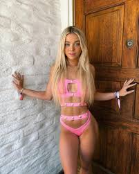 Livy dunne nude leaks - stvincent.nupark.com