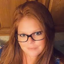 Jennifer Clapper's Instagram, Twitter & Facebook