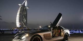 Er wurde von 2003 bis 2009 von mclaren im englischen portsmouth (rohbaukarosserie) sowie woking (montage) produziert. Mercedes Benz Slr Mclaren 722 Edition Wolf In An Armani Dinner Suit